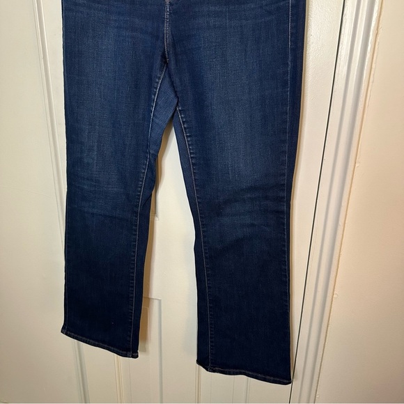LEVI’S 315 Shaping Bootcut Jeans 18W Denim High Waisted Dark Wash Plus Cotton - Picture 3 of 9